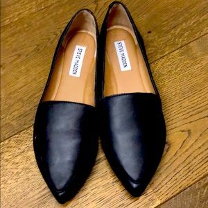 Steve Madden black flats